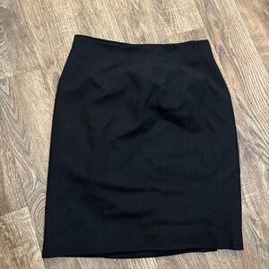 Jones New York Elegant Wool Black Pencil Skirt